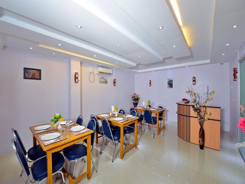 Okkala Hotel Yangon Bagian luar foto