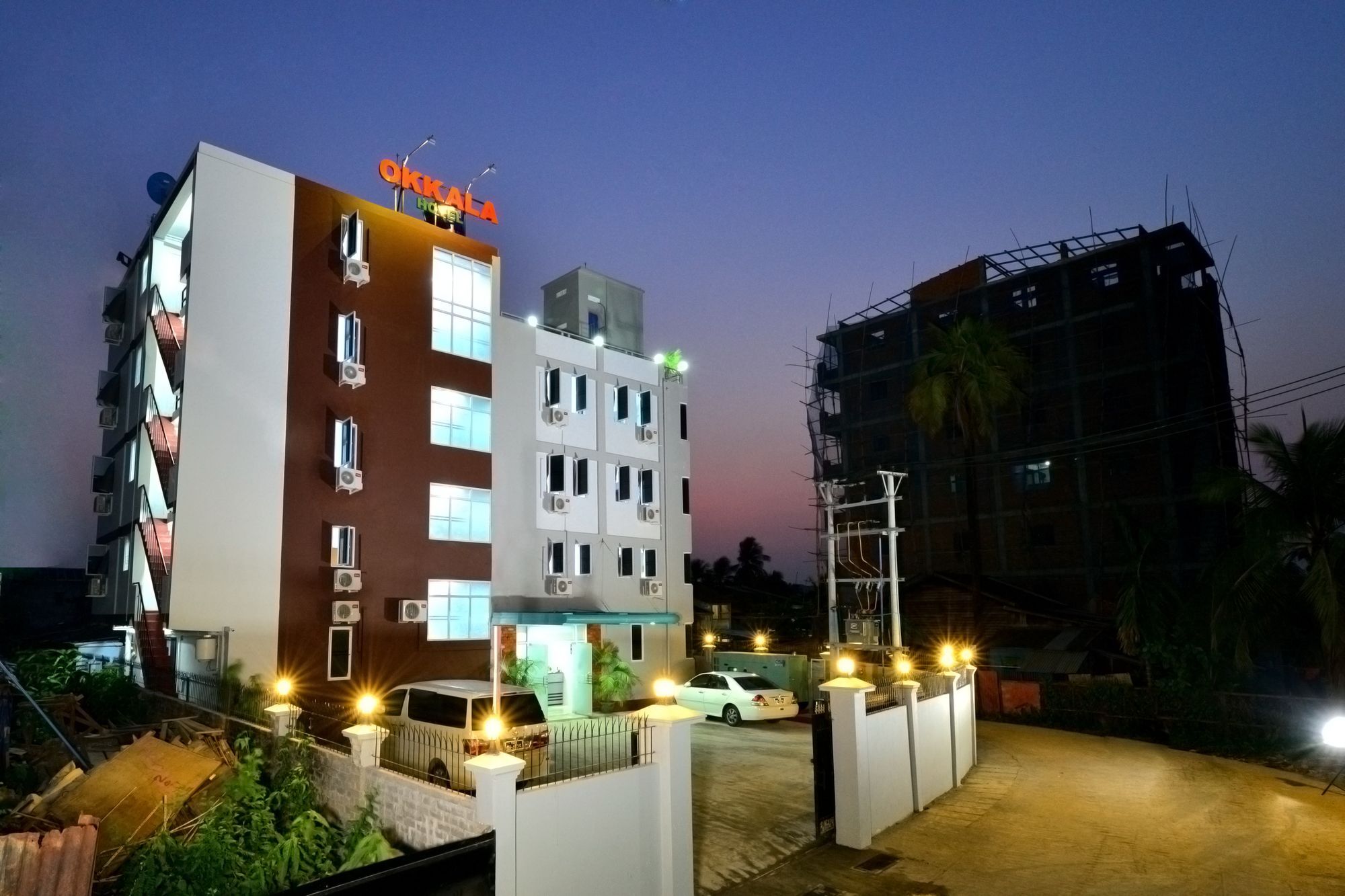 Okkala Hotel Yangon Bagian luar foto